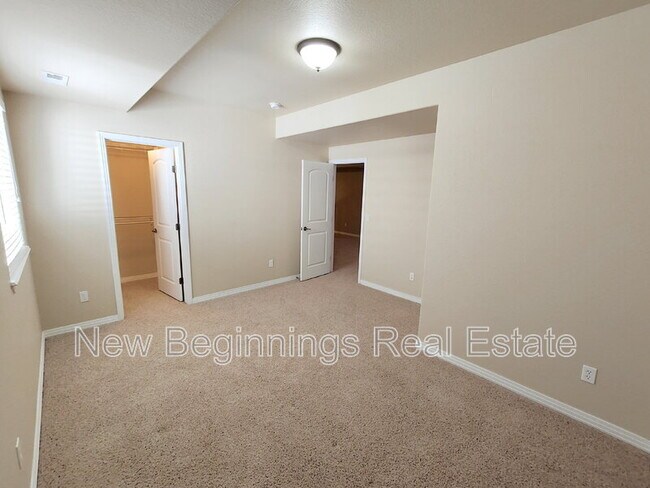 Building Photo - 8742 Stony Creek Dr