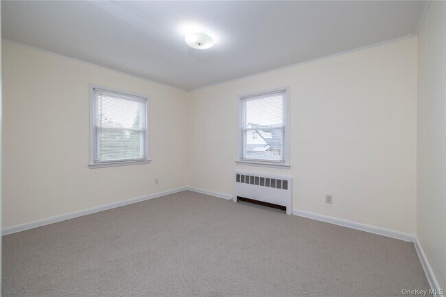 Building Photo - 60 Chestnut St