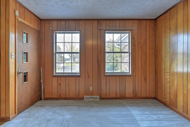 Building Photo - 4660 Kingsport Hwy