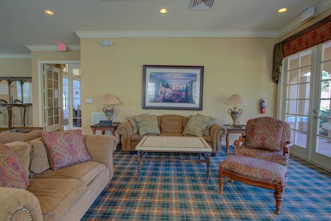 Building Photo - 520 Florida Club Blvd