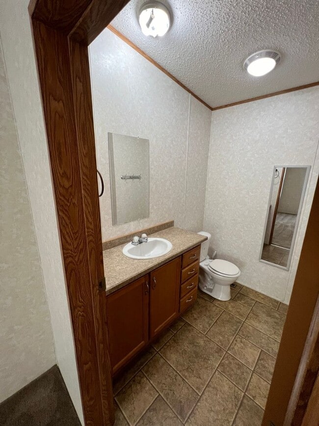 Building Photo - 3 Bedroom 2 Bath Modular Home with Many Amenities & Storage Shed