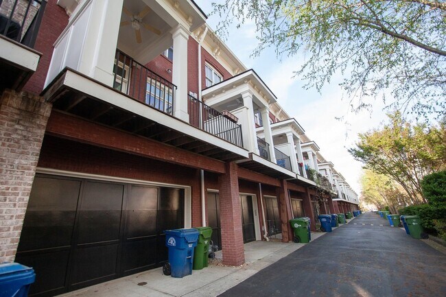 Building Photo - 839 Inman Vlg Pkwy NE