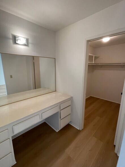 Building Photo - 211 Palmetto Dr