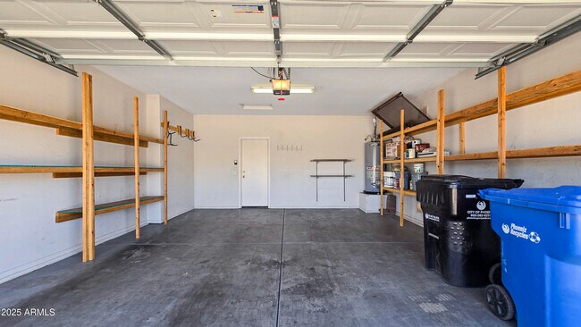 Building Photo - 9109 W Alvarado St