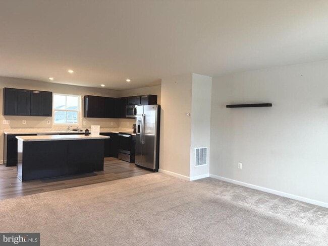 Building Photo - 285 Sanctuary Dr