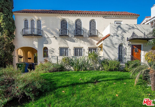 Building Photo - 143 S Mansfield Ave