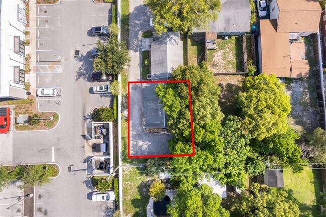 Building Photo - 118 E Muriel St
