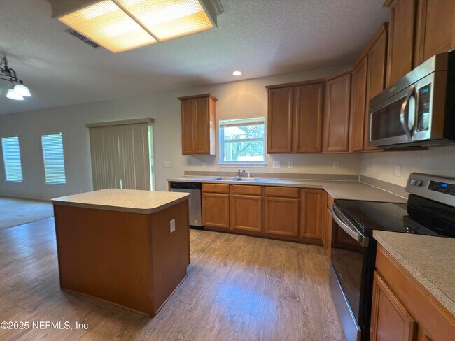 Building Photo - 1324 Wekiva Way