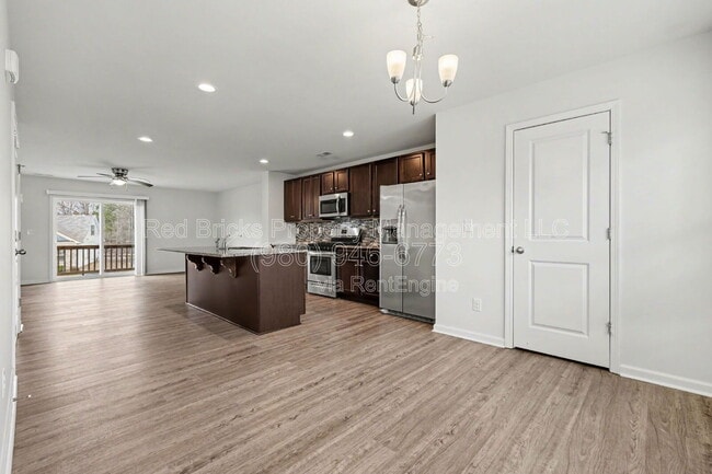 Building Photo - 8240 Waxhaw Hwy