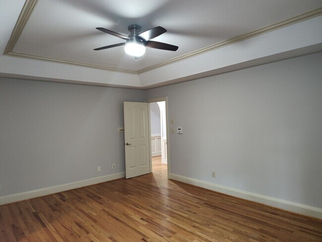 Building Photo - Stunning home located in the Popular Piper Glenn Community!