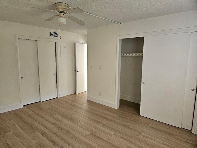 Building Photo - 777 SE 2nd Ave