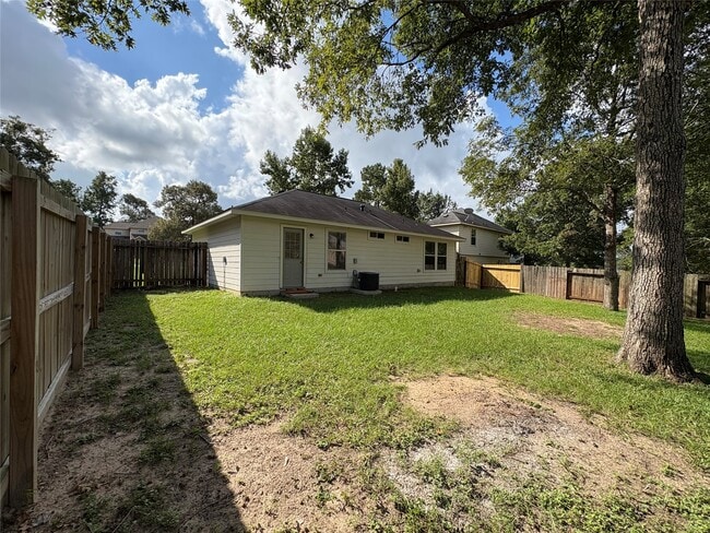 Building Photo - 14129 Broken Arrow Dr