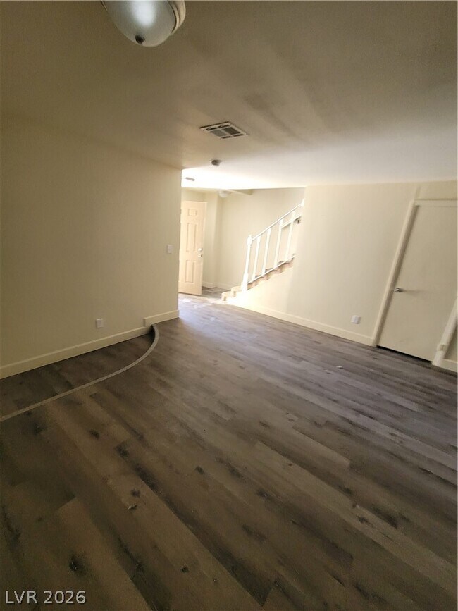 Building Photo - 3412 Townhouse Dr