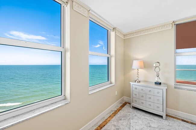 Building Photo - 2110 N Ocean Blvd