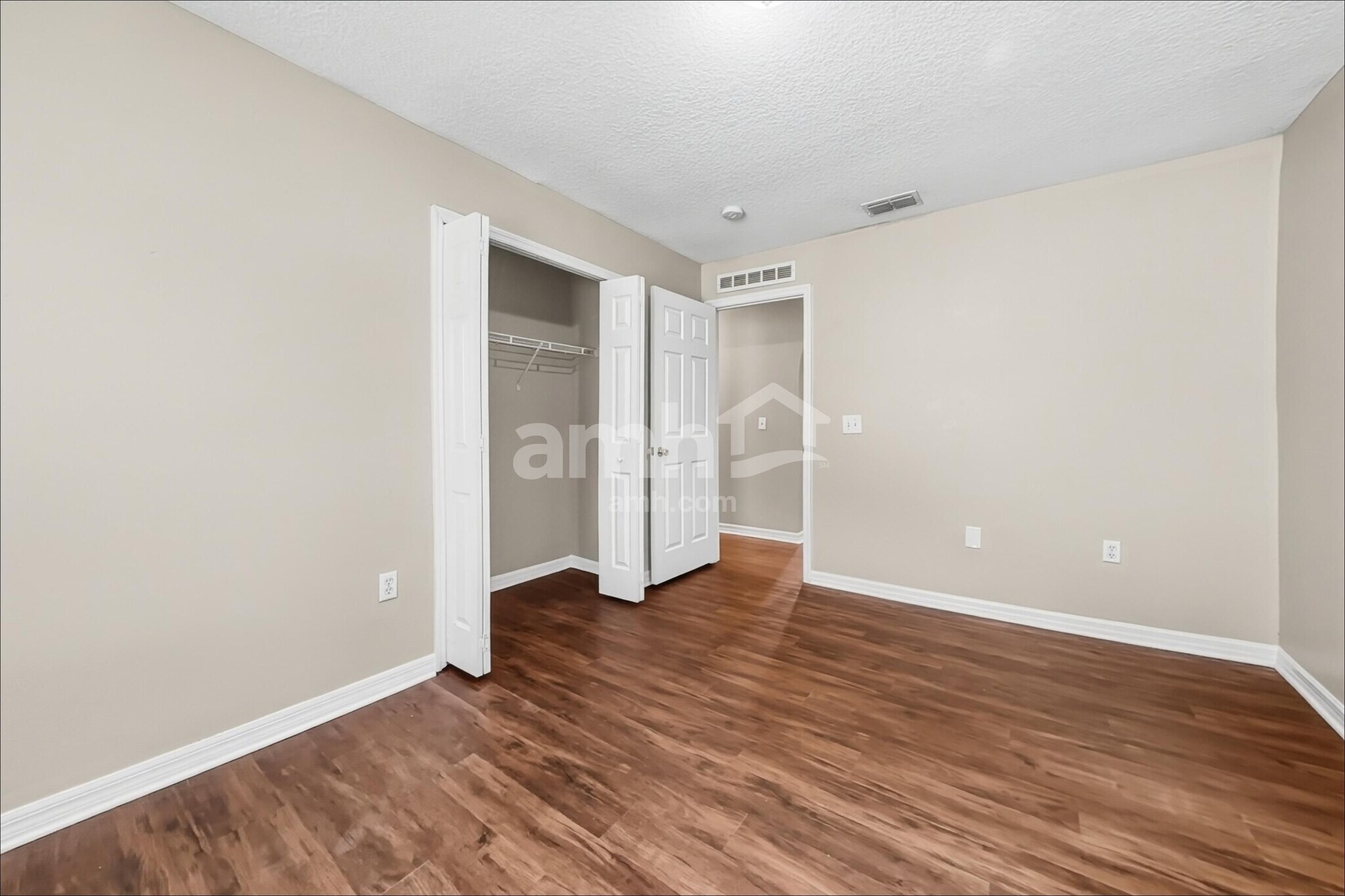 Building Photo - 97154 Yorkshire Dr