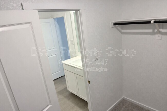 Building Photo - 3017 Campeiro Ave