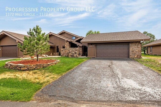 Building Photo - 1172 Hill Cir