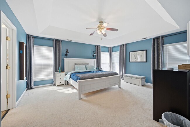 Building Photo - Spacious Home in a Great Leesburg Location