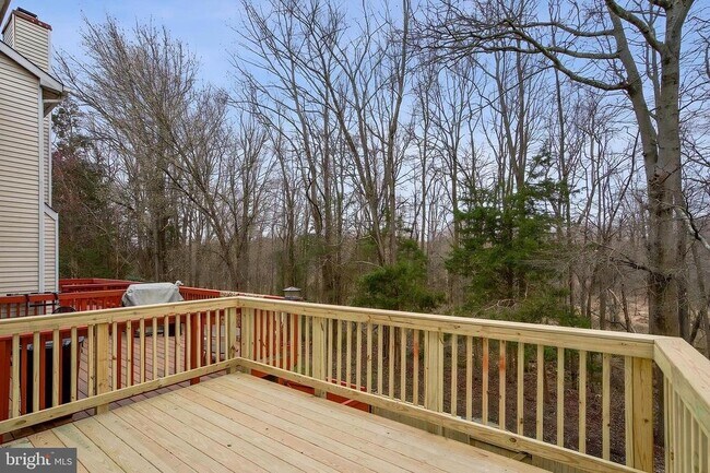 Building Photo - 8552 Southlawn Ct