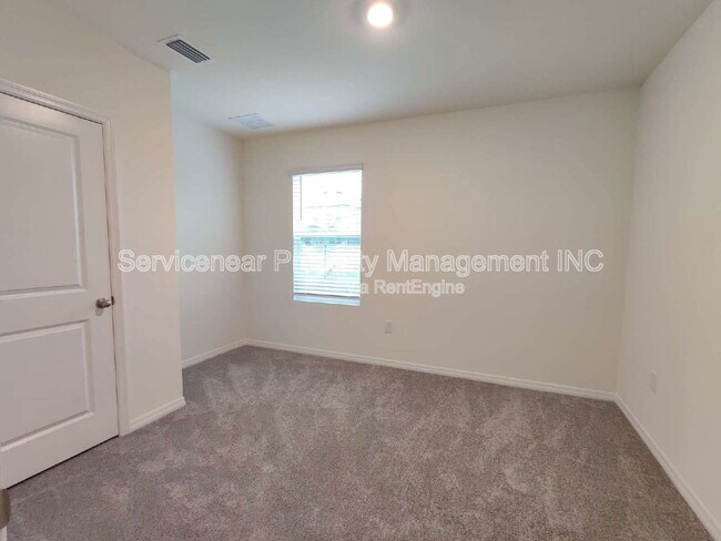 Building Photo - 32614 Canyonlands Dr