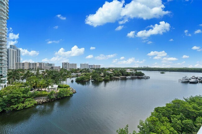 Primary Photo - 300 Sunny Isles Blvd