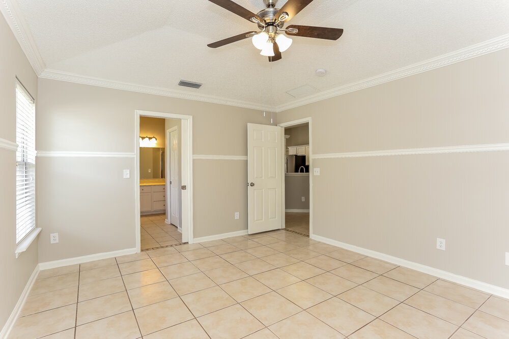 Building Photo - 3726 Woodbriar Dr