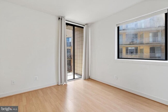 Building Photo - 1117 New Hampshire Ave NW