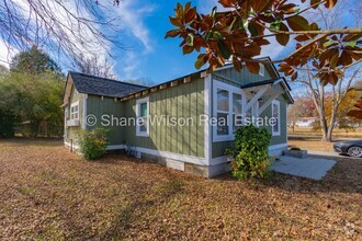 Building Photo - Renovated 3 BR / 1 BA in Lafayette