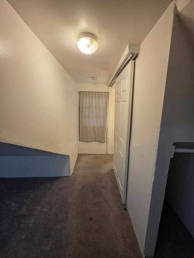 Building Photo - 170 N 100 E