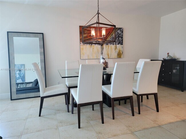 Building Photo - 2501 S Ocean Dr