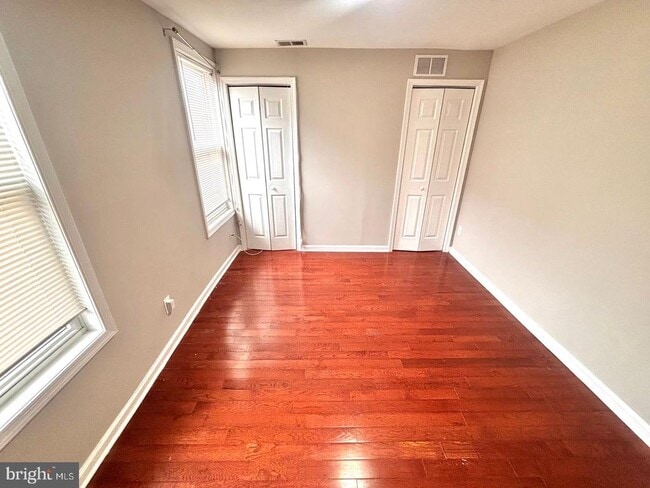 Building Photo - 809 Morris St