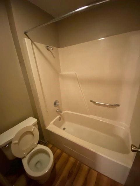 Building Photo - 776 N Storer Ave