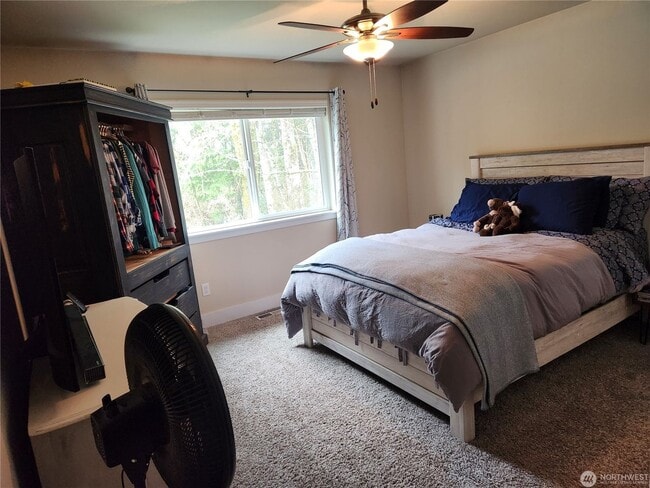 Building Photo - Newer Construction Home