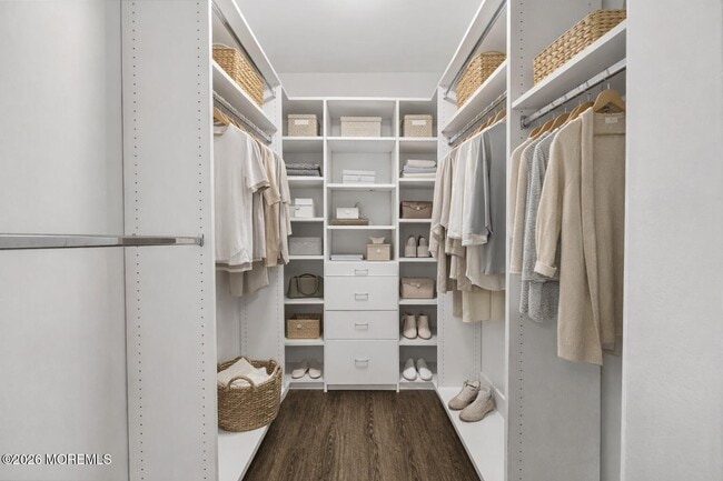 Building Photo - 186 Tulip Ln