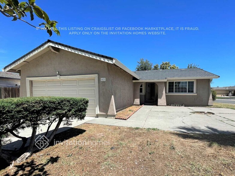 Primary Photo - 4430 Bollenbacher Ave