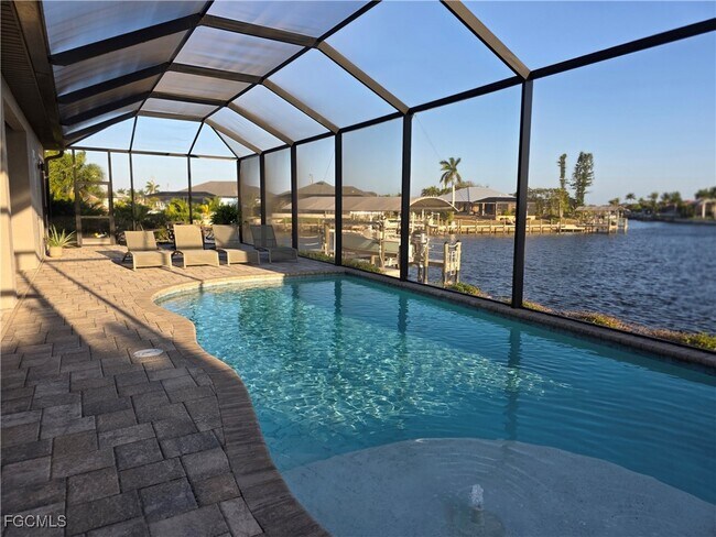 Building Photo - 1255 NW 38th Ave