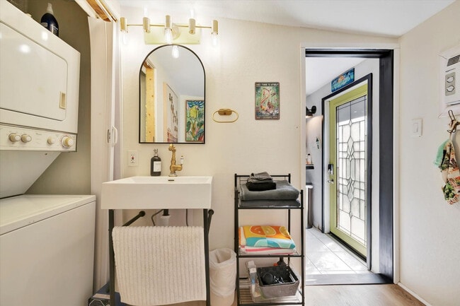 Building Photo - 5025 9th Ave S