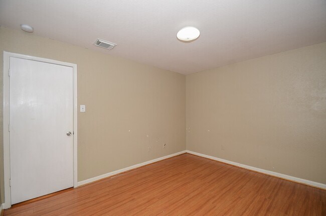 Building Photo - 11711 Wainscot Ct