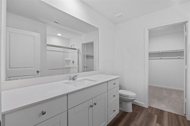 Building Photo - 612 Craven St