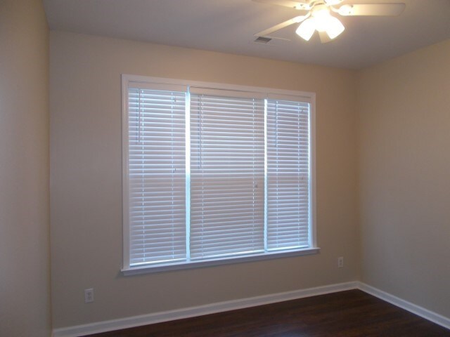 Building Photo - 8919 Cinder Ln