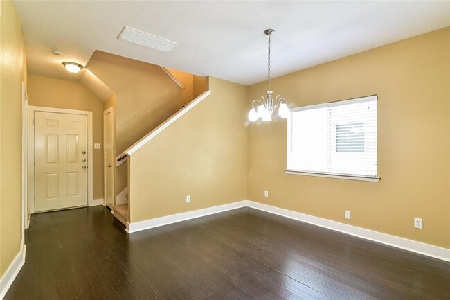 Building Photo - 10750 Cobblecreek Way