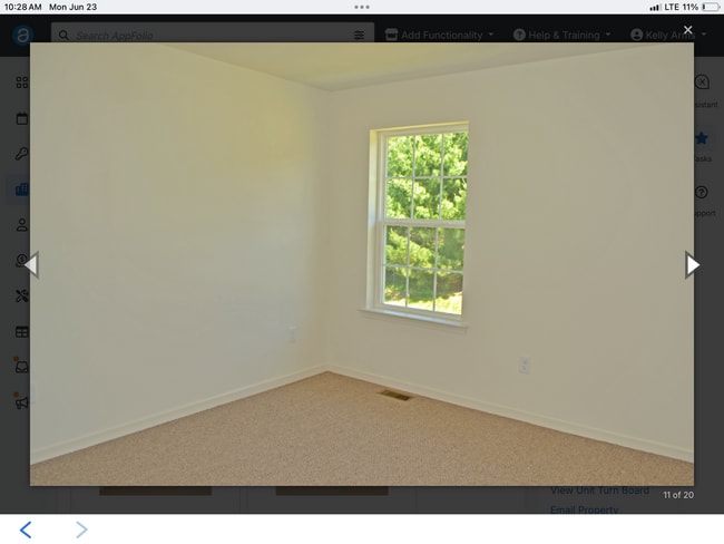 Building Photo - 13 W Abby Ln