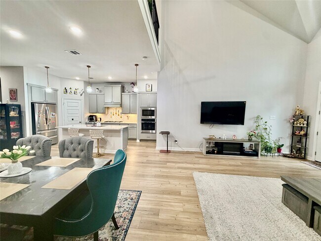 Building Photo - 25859 Rippey Gln Dr