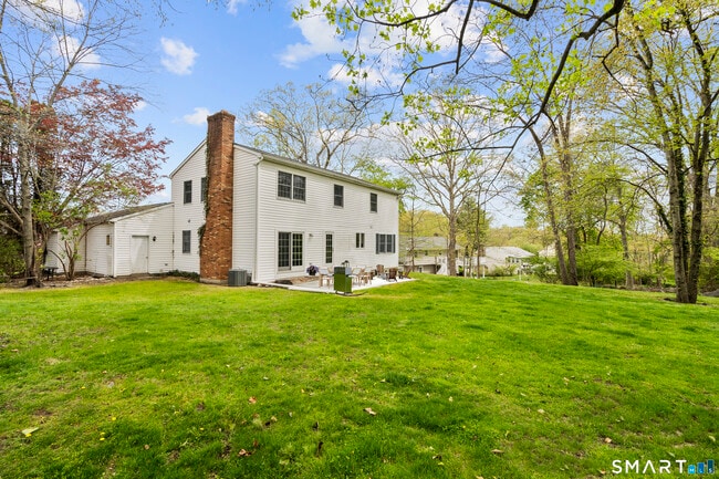 Building Photo - 12 Westwood Pl