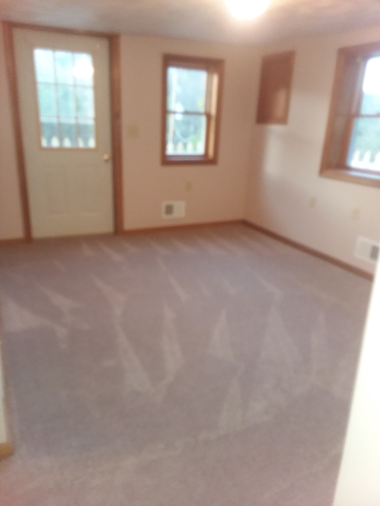 Building Photo - 601 Cream Hollow Rd