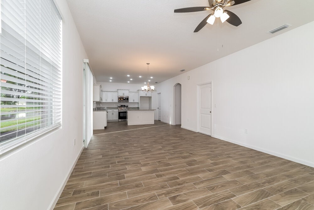 Building Photo - 451 Martigues Dr