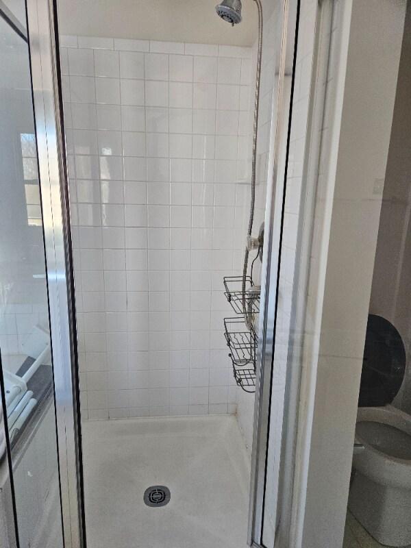 Building Photo - 9365 Ridings Way