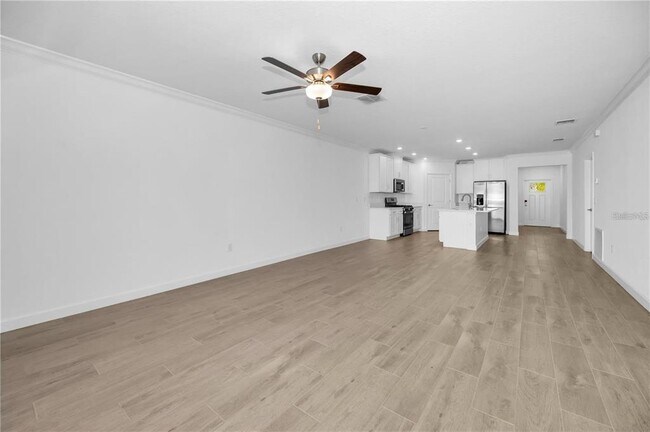 Building Photo - 17432 Holly Wl Ave