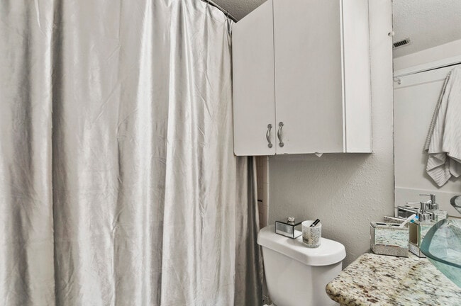 Building Photo - 5805 Vickery Blvd