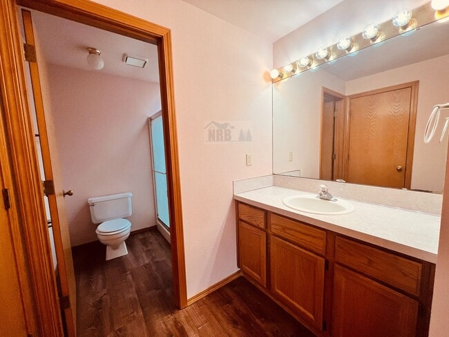 Building Photo - Absolutely Gorgeous Single Family Home located at Olympia!